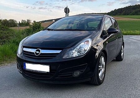 Opel Corsa D 4-türig PDC Tempomat TÜV 11/26