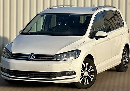 VW Touran Volkswagen Highl. ACC Massage 7 Sitzer AHK Komfort Navi SHZ