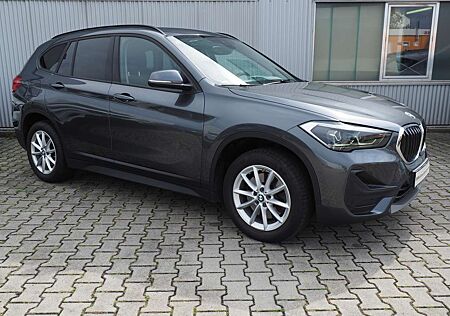 BMW X1 sDrive20i Aut. Advantage*LED*Sportsitz*Kamera*HiFi