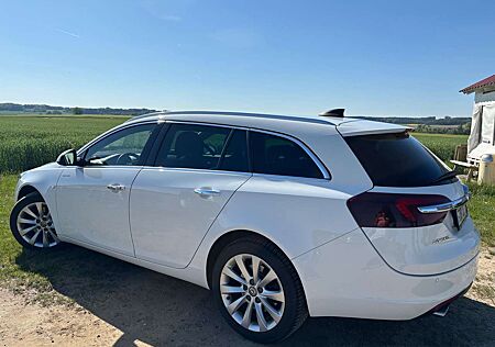 Opel Insignia 2.0 ECOTEC DI Turbo 4x4 Sports Tourer Aut