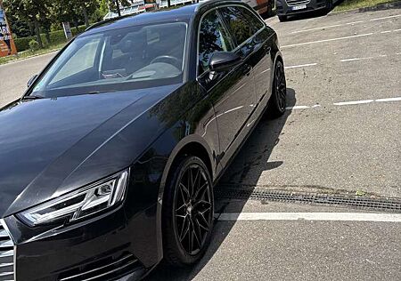 Audi A4 Avant 2.0 TDI S tronic