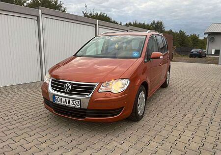 VW Touran Volkswagen 1,4 TSI 103 kW, KLIMAAUTOMATIK, TÜV NEU