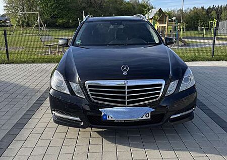 Mercedes-Benz E 220 T CDI DPF BlueEFFICIENCY 7G-TRONIC Avantgarde