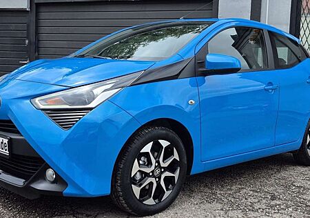Toyota Others Aygo AYGO x-play club CarPlay Kamera