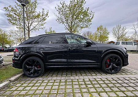 Audi RS Q8 TFSI quattro tiptronic