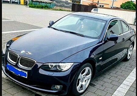 BMW 320i 320 Coupe