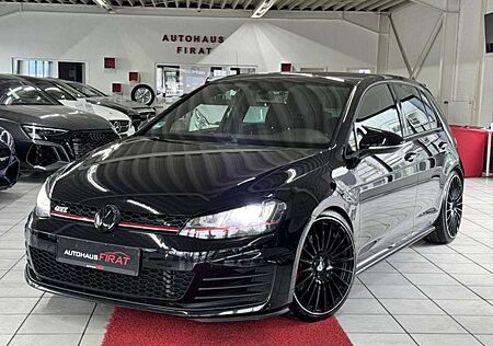 VW Golf Volkswagen VII GTI BlueMotionTech