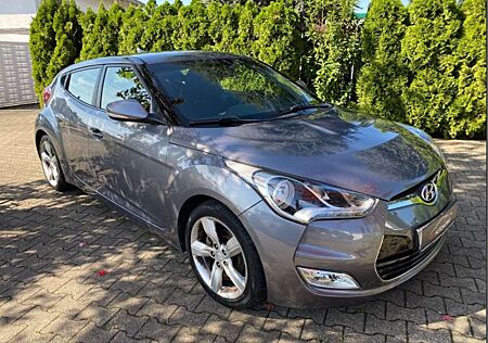 Hyundai Veloster 1.6 GDI Premium DSG Navi//Automa.