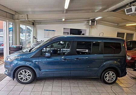 Ford Grand Tourneo Connect Titanium Panoramadach