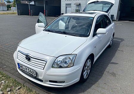 Toyota Avensis 1.8 VVT-i Automatik Executive