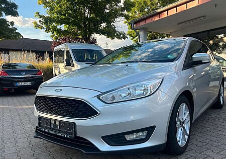Ford Focus 1,5TDCI Lim. Business 1.Hd Navi Klima Mopf