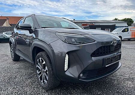 Toyota Yaris Cross Hybrid FWD Team Deutschland