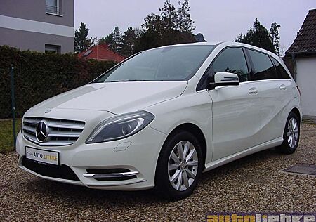 Mercedes-Benz B 180 BE NAVI,XEN,SHZ,KLIMA,BT,SICHT-P,MB-SH!!!
