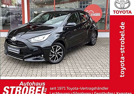Toyota Yaris gebraucht kaufen Toyota Yaris Hybrid 1.5 VVT-i Team Deutschland