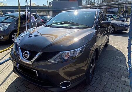 Nissan Qashqai 1.2 DIG-T Xtronic ACENTA