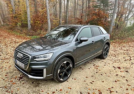 Audi Q2 S-Line,Vollauslastung,1.Hand, top Zustand