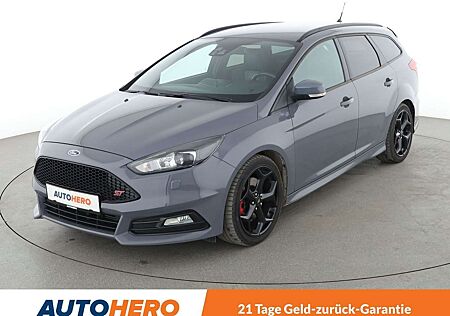 Ford Focus 2.0 EcoBoost ST*XENON*NAVI*TEMPO*CAM*SHZ*KLIMA*