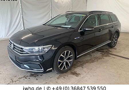 VW Passat Variant Volkswagen Passat GTE Facelift Matrix Kam ACC Pano DigTacho