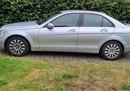 Mercedes-Benz C 220 CDI DPF Automatik BlueEFFICIENCY Elegance