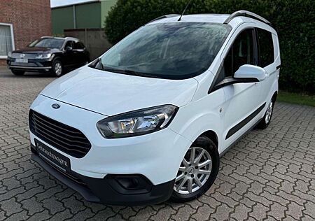 Ford Tourneo Courier TREND 1.5TDCI Navi Kamera 1.Hand