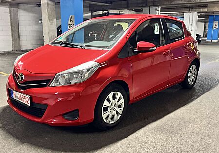 Toyota Yaris 1.0 VVT-i Life*43TKM*