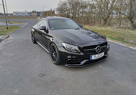 Mercedes-Benz C 63 AMG gebraucht kaufen Mercedes-Benz C 63 AMG AMG C 63 Coupe AMG Speedshift 7G-MCT