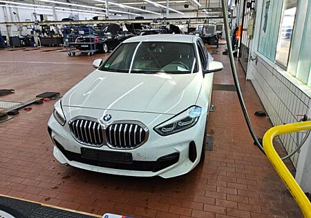 BMW 118 d Aut/M SPORT/DigTacho/WiFi/Leder/1.Hand