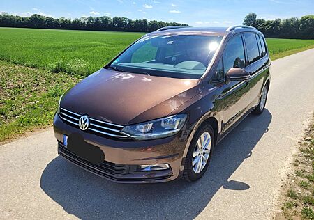 VW Touran Volkswagen 1.2 TSI (BlueMotion Technology) Comfortline
