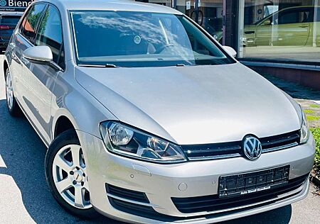 VW Golf Volkswagen VII Lim. Trendline BMT