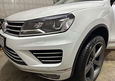 VW Touareg Volkswagen 3.0 V6 TDI 262Ps