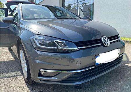 VW Golf Variant Volkswagen Golf VII Variant Diesel 1.6 TDI (BlueMotion Techno