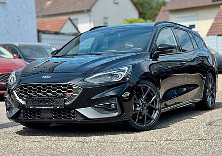 Ford Focus Turnier ST RECARO ACC|LED|B&O|StHz|Panora.