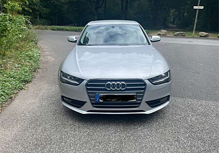 Audi A4 2.0 TDI 112g DPF Ambiente
