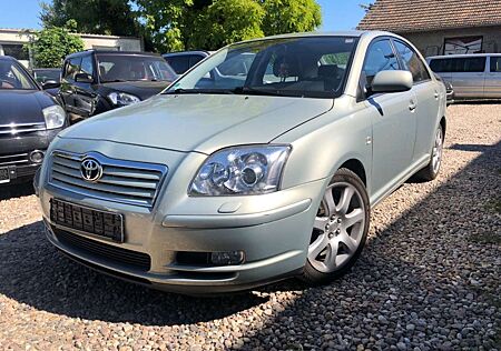 Toyota Avensis 2.0 Executive Liftback