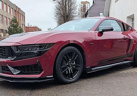 Ford Mustang 2025 Modell 2.3L Ecob. im Vorlauf