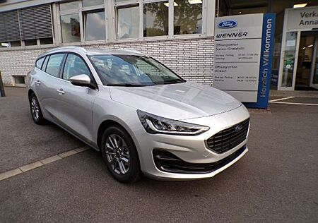 Ford Focus Titanium Turnier LM-Räder / Kamera / Winterpaket