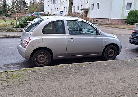 Nissan Micra 3-Türer 1.2 acenta