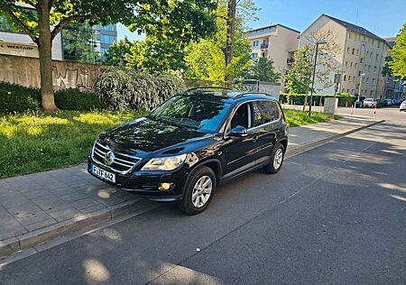 VW Tiguan Volkswagen Trend & Fun 4Motion,Navi,MFL,Kamera,PANO