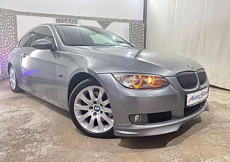 BMW 325 i AUTO. COUPE NAVI KLIMAA. EINPARKHILFE XENON