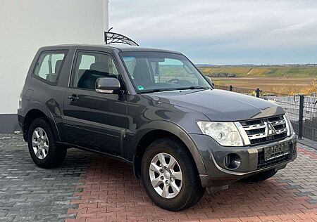 Mitsubishi Pajero 3.2 DI-D Invite*NUR 83TKM*