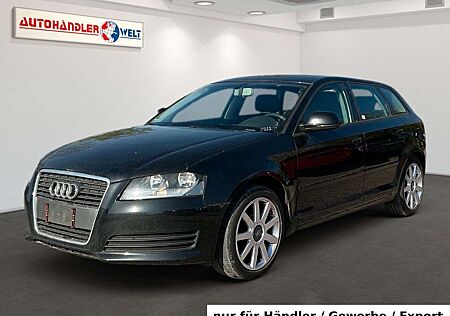 Audi A3 1.6 Sportback Attraction Automatik
