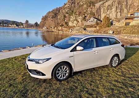 Toyota Auris 1.8 VVT-i Hybrid Automatik Touring Sports Ed