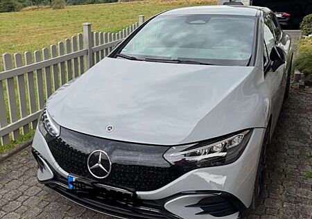Mercedes-Benz EQE 300 AMG Line