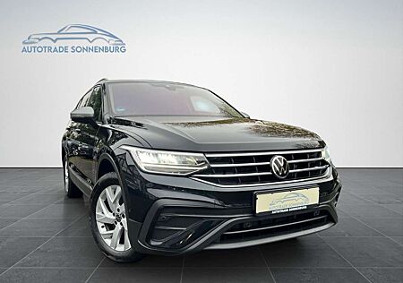 VW Tiguan Allspace Volkswagen Life 4Motion/7SITZER/AHK/KAMERA