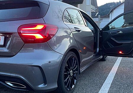 Mercedes-Benz A 220 AMG Line