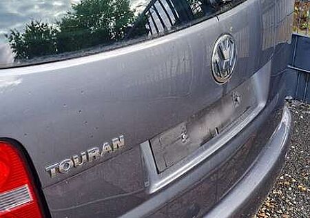 VW Touran Volkswagen 2.0 FSI Highline