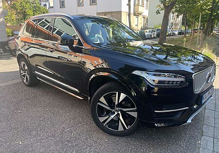 Volvo XC 90 XC90 D5 AWD.*neuer Motor*7 Leder Sit*20 Zoll*Klimaut.