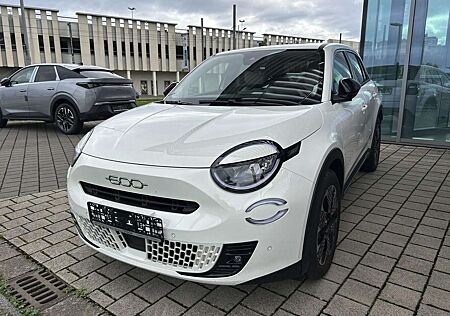 Fiat 600 La Prima MHEV 145 DCT eHK ACC SHZ Keyl Massa 10...