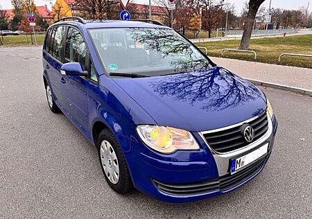 VW Touran Volkswagen Diesel 2.0 TDI DPF Trendline