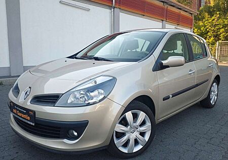 Renault Clio 1.6*TÜV neu*Service neu*Klimaautom.*SHZ*2.H